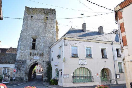Auberge De La Tour Mennetou-sur-Cher Exteriör bild
