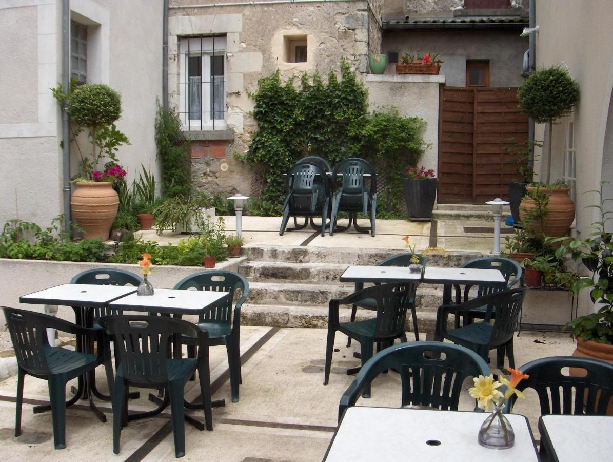 Auberge De La Tour Mennetou-sur-Cher Exteriör bild