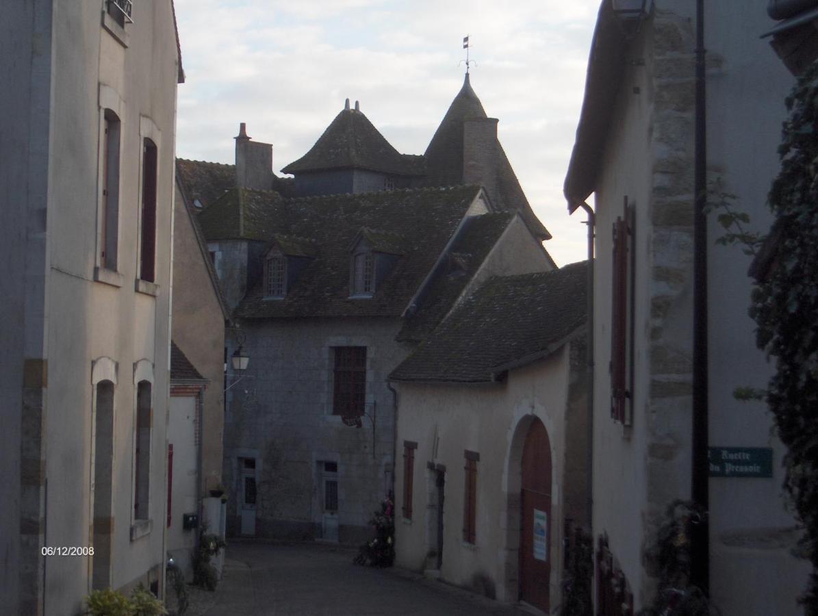Auberge De La Tour Mennetou-sur-Cher Exteriör bild